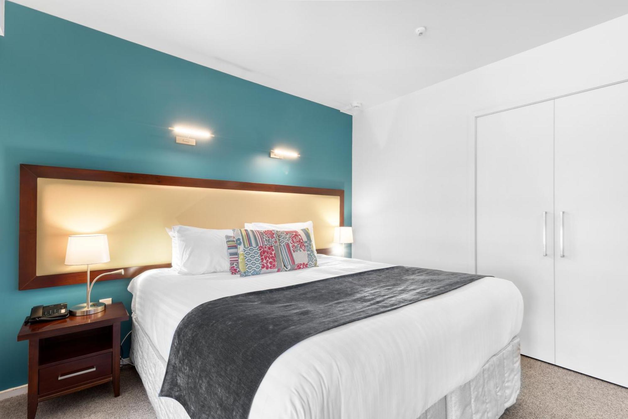 Tides Hotel Нельсон Номер фото